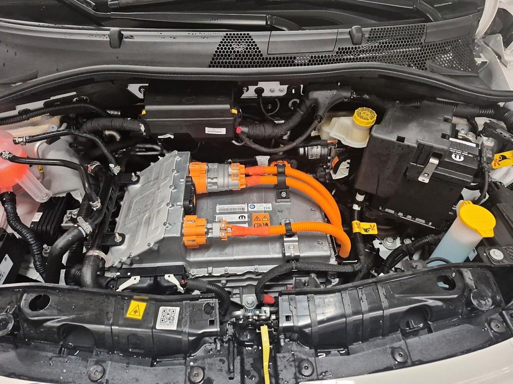 Fiat 500e RED 2025 à Sherbrooke, Québec - 8 - w1024h768px