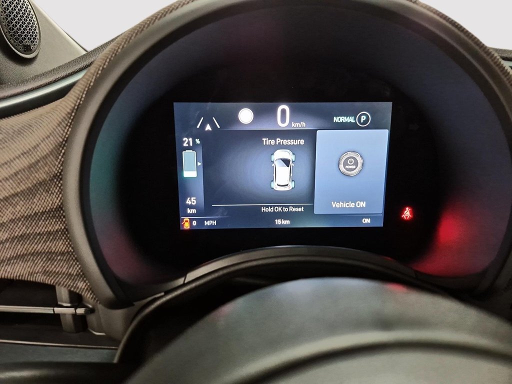 Fiat 500e GIORGIO ARMANI 2025 à St-Jean-Sur-Richelieu, Québec - 14 - w1024h768px