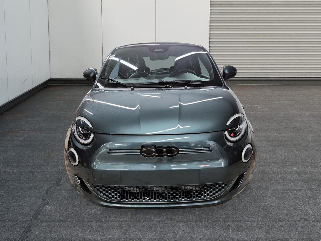 Fiat 500e GIORGIO ARMANI 2025 à St-Jean-Sur-Richelieu, Québec - 2 - w1024h768px