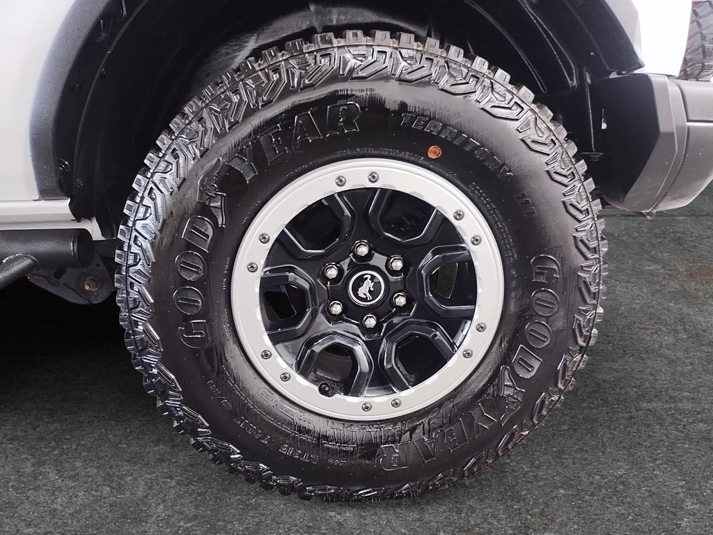 Ford Bronco BLACK DIAMOND SASQUATCH 2.7L V6 4X4 2023 à Sherbrooke, Québec - 7 - w1024h768px