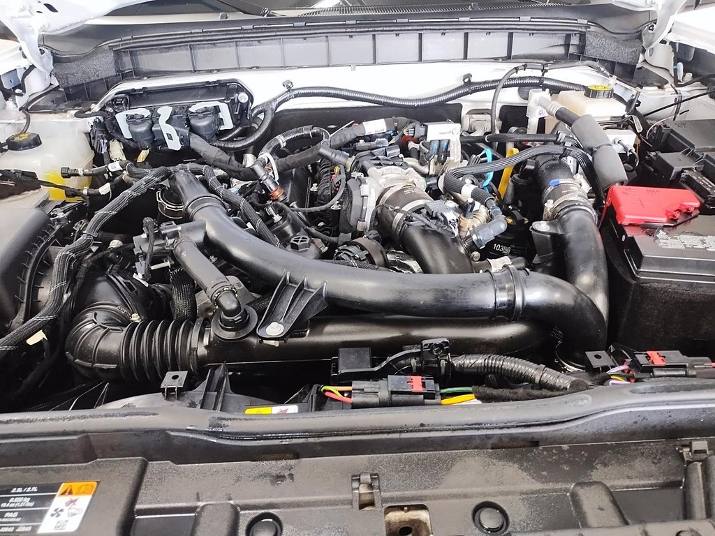 Ford Bronco BLACK DIAMOND SASQUATCH 2.7L V6 4X4 2023 à Sherbrooke, Québec - 8 - w1024h768px