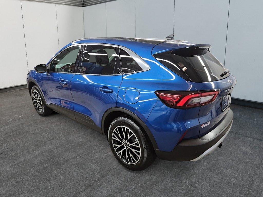 Ford Escape PHEV // ESCAPE // FORD 2023-3
