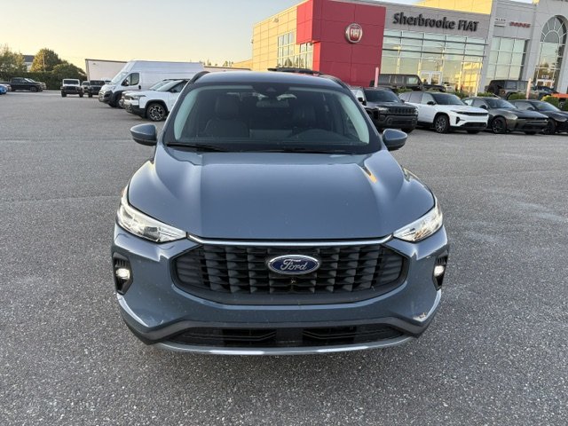 2024 Ford Escape PHEV  ENSEMBLE NOIR NAVIGATION in Sherbrooke, Quebec - 2 - w1024h768px