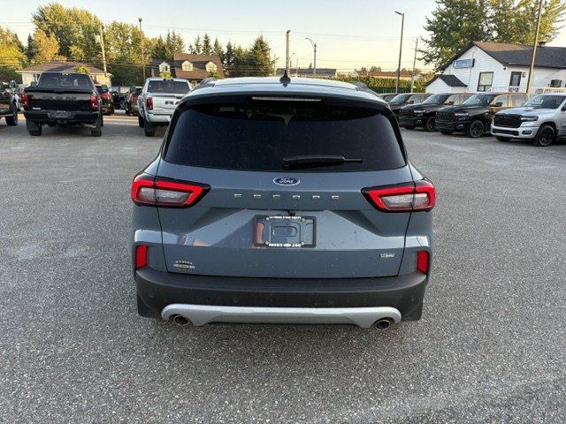 2024 Ford Escape PHEV  ENSEMBLE NOIR NAVIGATION in Sherbrooke, Quebec - 6 - w1024h768px