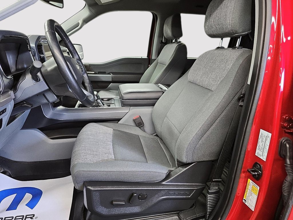 Ford F-150 Lightning XLT 4X4 // BAS KM ! 2023 à Sherbrooke, Québec - 15 - w1024h768px