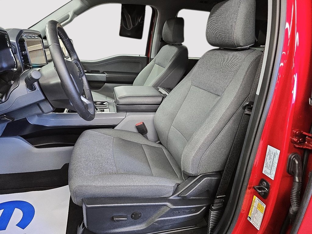 2024 Ford F-150 Lightning XLT SuperCrew 4x4 Navigation in Sherbrooke, Quebec - 9 - w1024h768px
