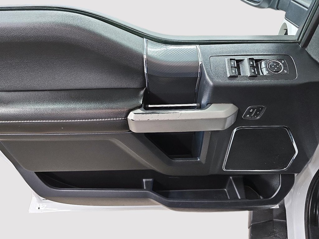 Ford F-150 LARIAT // DIESEL // TOIT PANO // NAVIGATIONRAMIQUE 2019 à Sherbrooke, Québec - 11 - w1024h768px