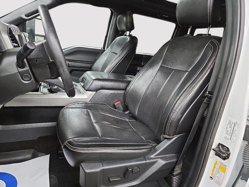 Ford F-150 LARIAT // DIESEL // TOIT PANO // NAVIGATIONRAMIQUE 2019 à Sherbrooke, Québec - 9 - w1024h768px