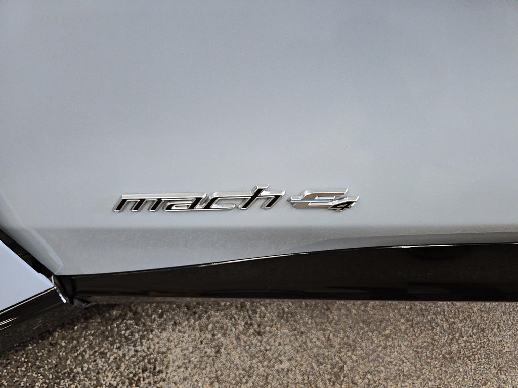 2025 Ford Mustang Mach-E Premium in Sherbrooke, Quebec - 16 - w1024h768px