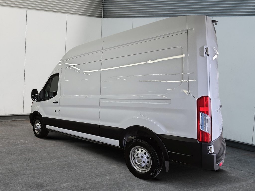 Ford Transit Cargo Van T250 EL AWD TOIT SURELEVE PNBV DE 9 070 LBS 2022 à Sherbrooke, Québec - 4 - w1024h768px