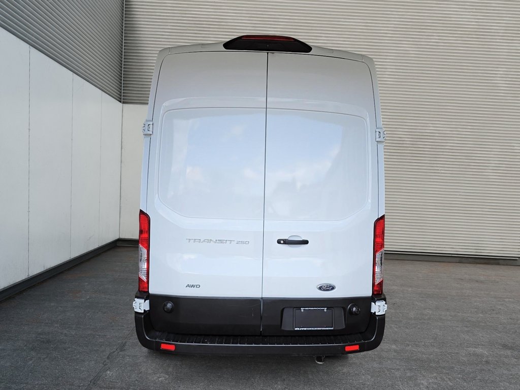 2024 Ford Transit Cargo Van in Sherbrooke, Quebec - 3 - w1024h768px