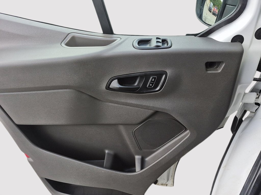 2025 Ford Transit Cargo Van T250 CARGO HIGH ROOF in Sherbrooke, Quebec - 11 - w1024h768px
