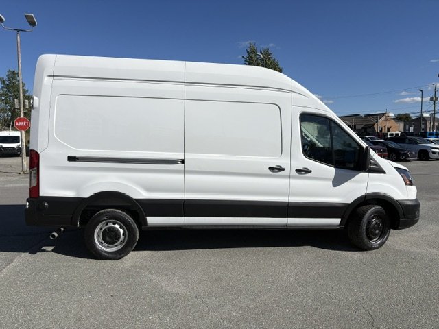 2025 Ford Transit Cargo Van 250 HIGH-ROOF in Sherbrooke, Quebec - 6 - w1024h768px