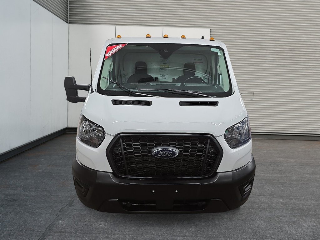 Ford TRANSIT CUTAWAY T250 12 PIEDS // BOÎTE EN ALUMINIUM 2023 à Sherbrooke, Québec - 2 - w1024h768px