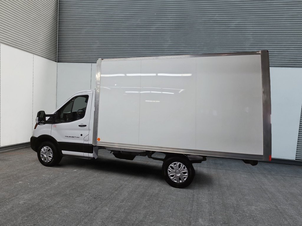 Ford TRANSIT CUTAWAY T250 12 PIEDS // BOÎTE EN ALUMINIUM 2023 à Sherbrooke, Québec - 5 - w1024h768px