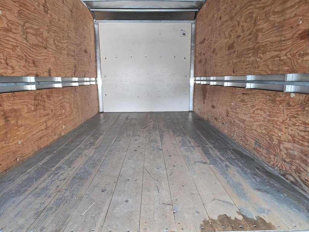 Ford TRANSIT CUTAWAY T250 12 PIEDS // BOÎTE EN ALUMINIUM 2023 à Sherbrooke, Québec - 16 - w1024h768px