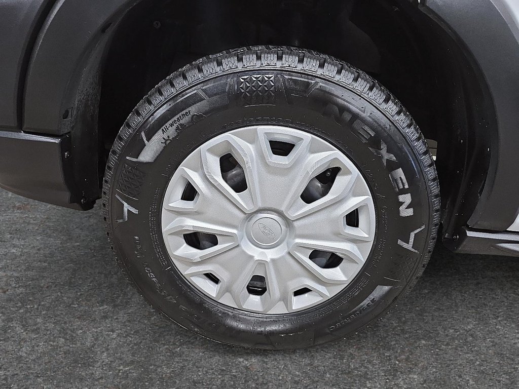 Ford TRANSIT CUTAWAY T250 12 PIEDS // BOÎTE EN ALUMINIUM 2023 à Sherbrooke, Québec - 7 - w1024h768px