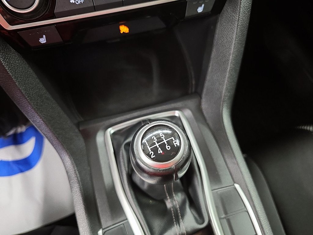 2020 Honda Civic Coupe SPORT // TOIT OUVRANT // BAS KILO !! in Sherbrooke, Quebec - 15 - w1024h768px