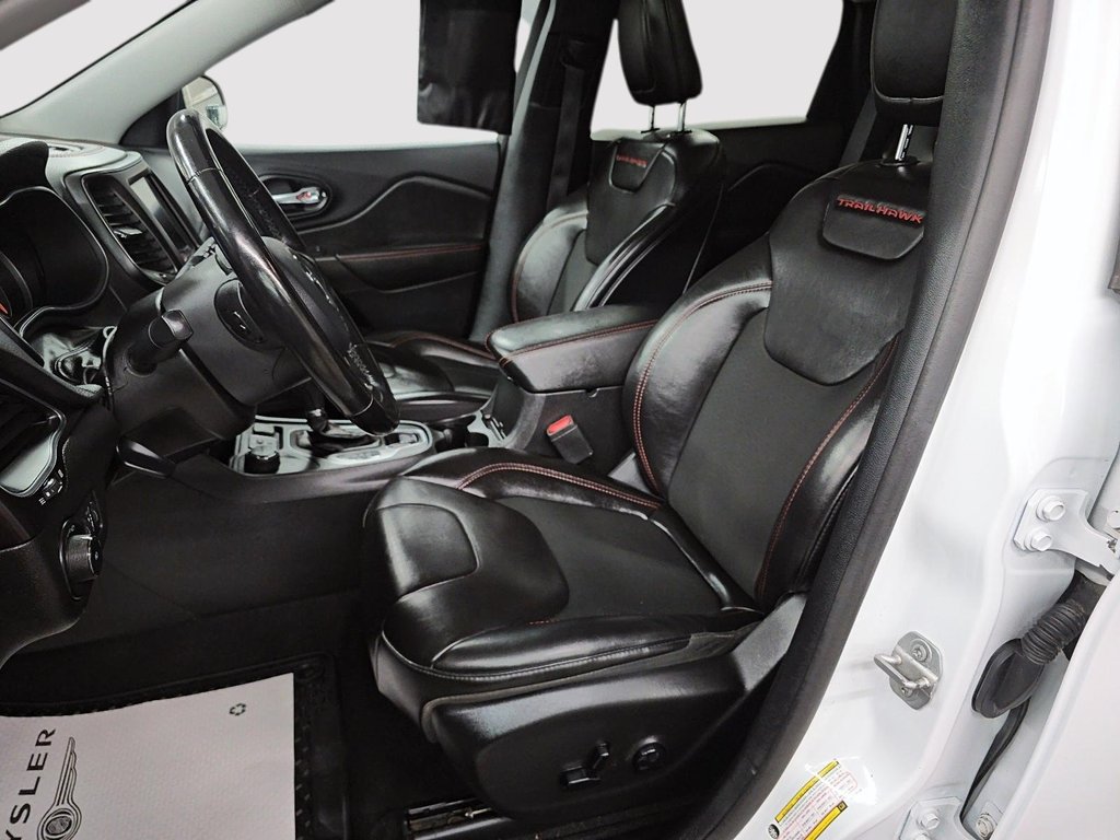 Jeep Cherokee TRAILHAWK // JEEP // CHEROKEE 2021 à Sherbrooke, Québec - 9 - w1024h768px