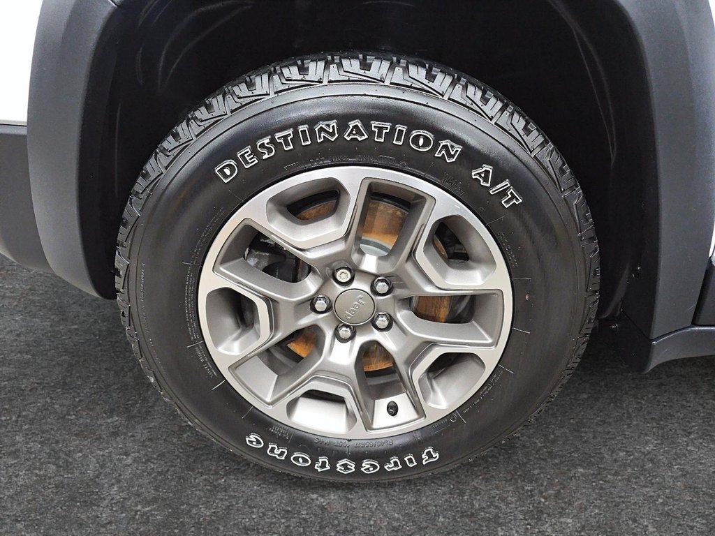 Jeep Cherokee TRAILHAWK // JEEP // CHEROKEE 2021 à Sherbrooke, Québec - 7 - w1024h768px