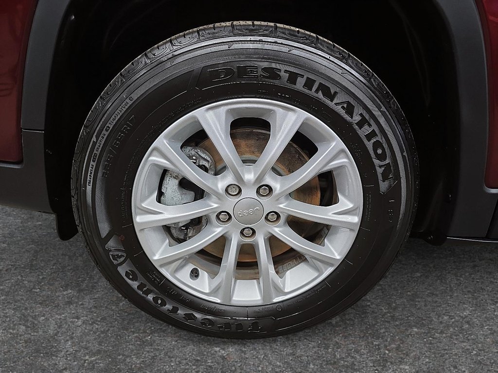 Jeep Cherokee NORTH 4X4 // V6 // TOIT PANORAMIQUE 2022-6