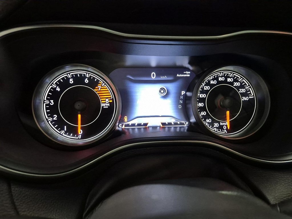 2022 Jeep Cherokee LIMITED // AWD // TOIT PANORAMIQUE in Sherbrooke, Quebec - 14 - w1024h768px