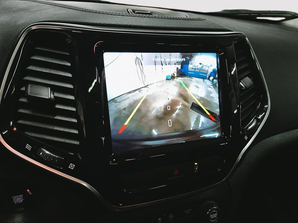 2022 Jeep Cherokee LIMITED // AWD // TOIT PANORAMIQUE in Sherbrooke, Quebec - 18 - w1024h768px