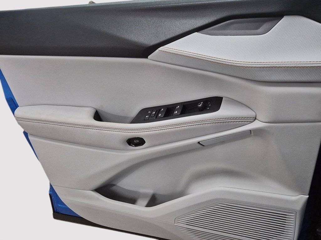 2026 Jeep Cherokee LIMITED in St-Jean-Sur-Richelieu, Quebec - 11 - w1024h768px