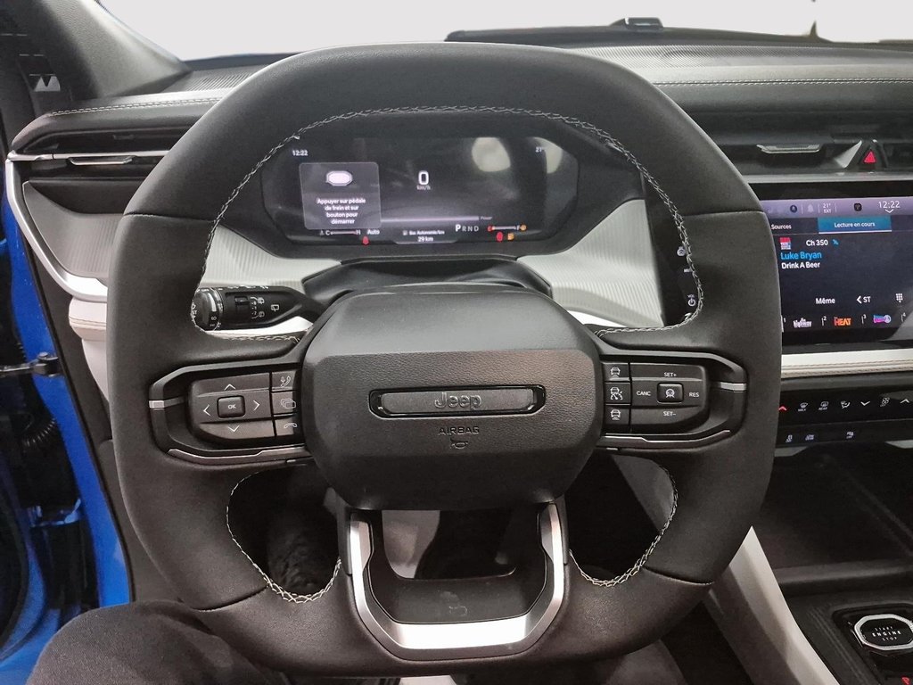 2026 Jeep Cherokee LIMITED in St-Jean-Sur-Richelieu, Quebec - 12 - w1024h768px