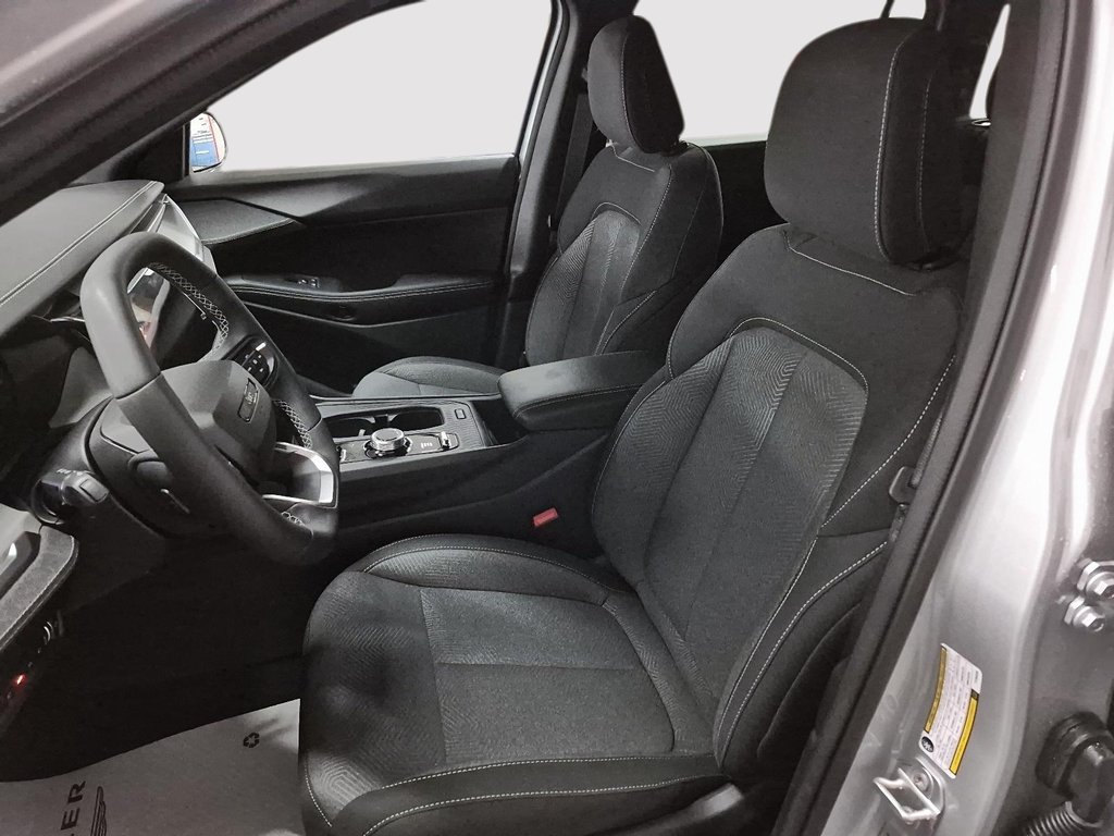 Jeep Cherokee LAREDO 2026 à St-Jean-Sur-Richelieu, Québec - 9 - w1024h768px