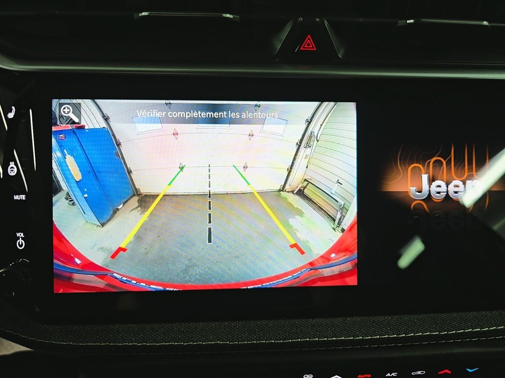 2026 Jeep Cherokee LAREDO in Sherbrooke, Quebec - 17 - w1024h768px