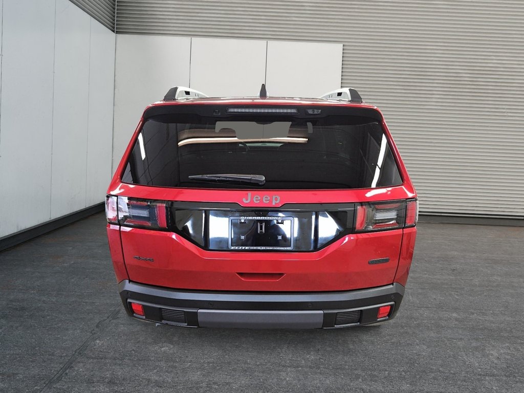 2026 Jeep Cherokee OVERLAND in Sherbrooke, Quebec - 3 - w1024h768px