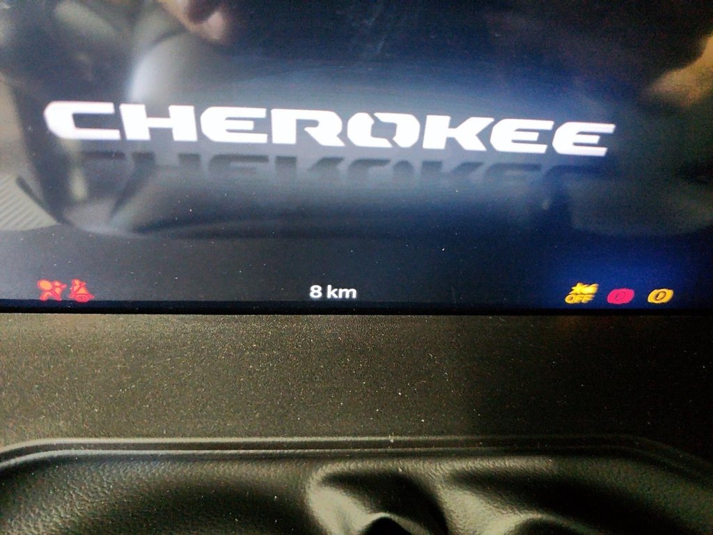 2026 Jeep Cherokee 85TH ANNIVERSARY in St-Jean-Sur-Richelieu, Quebec - 13 - w1024h768px