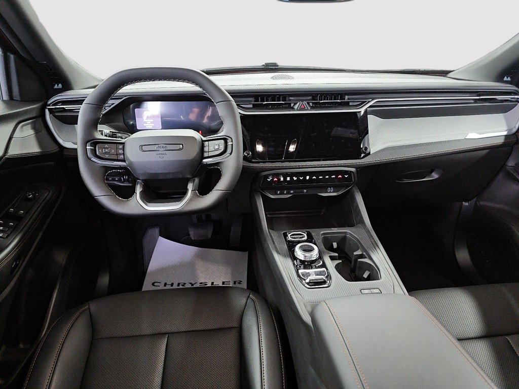 2026 Jeep Cherokee LIMITED in St-Jean-Sur-Richelieu, Quebec - 10 - w1024h768px