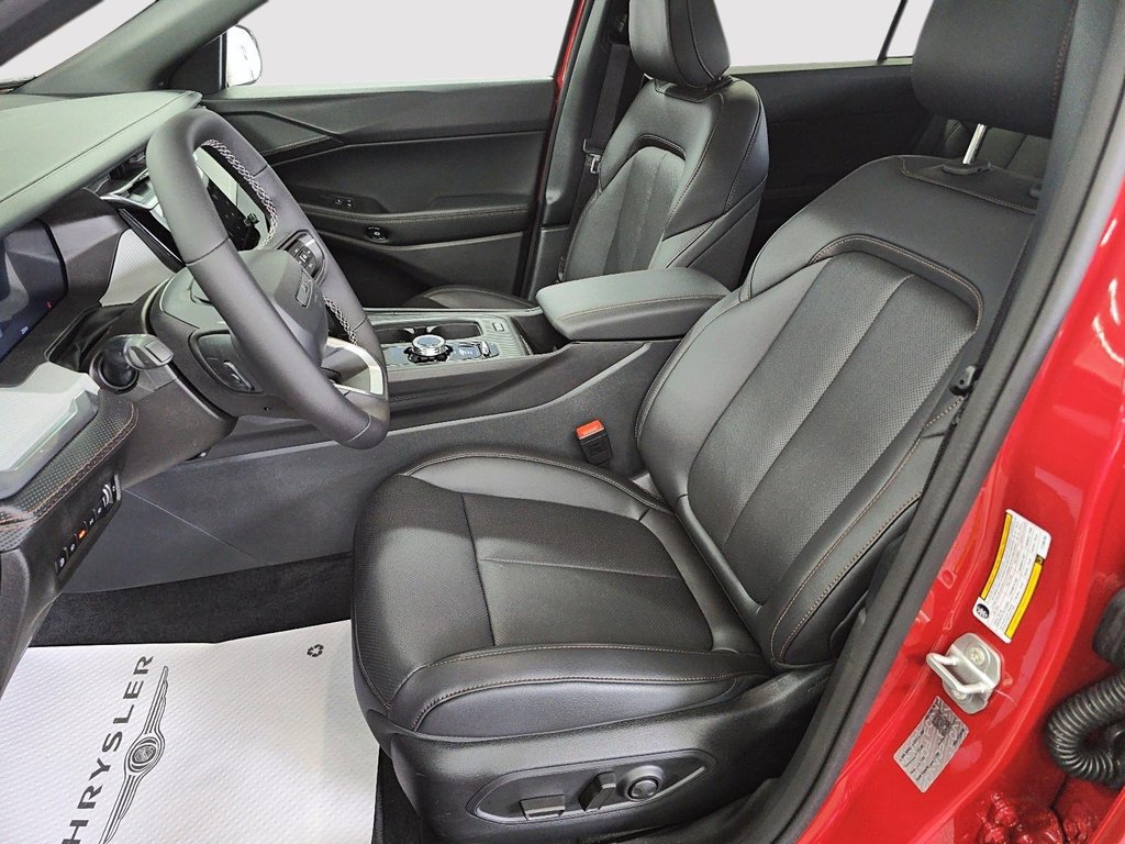 2026 Jeep Cherokee LIMITED in St-Jean-Sur-Richelieu, Quebec - 9 - w1024h768px