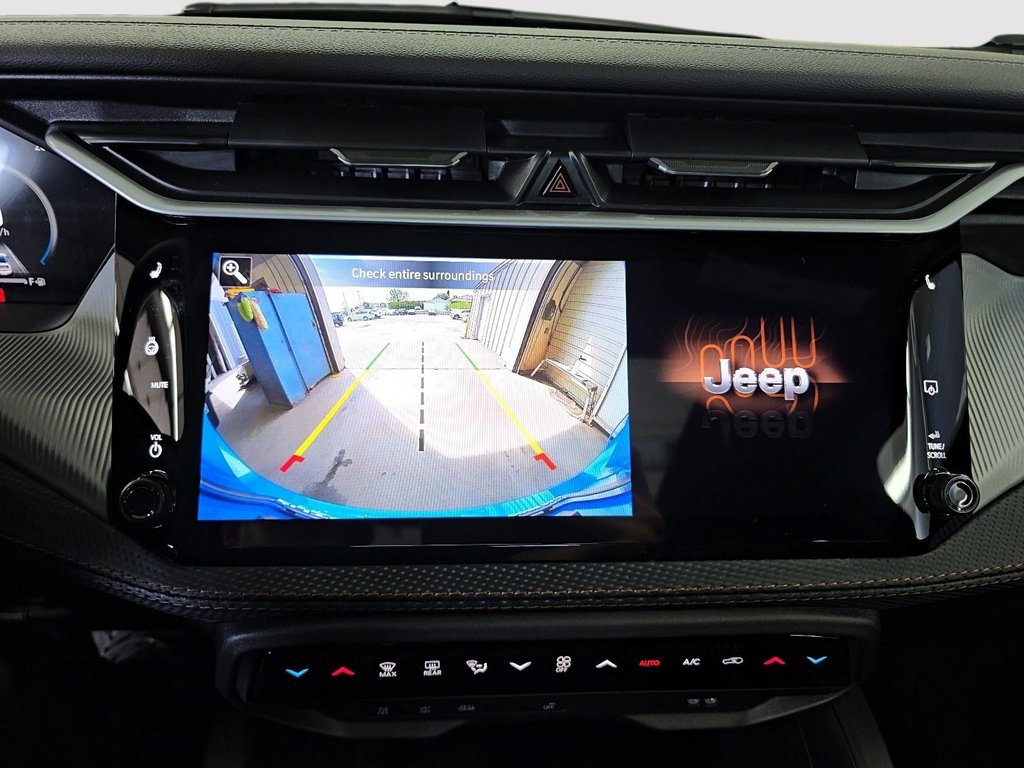 2026 Jeep Cherokee LIMITED in Sherbrooke, Quebec - 18 - w1024h768px