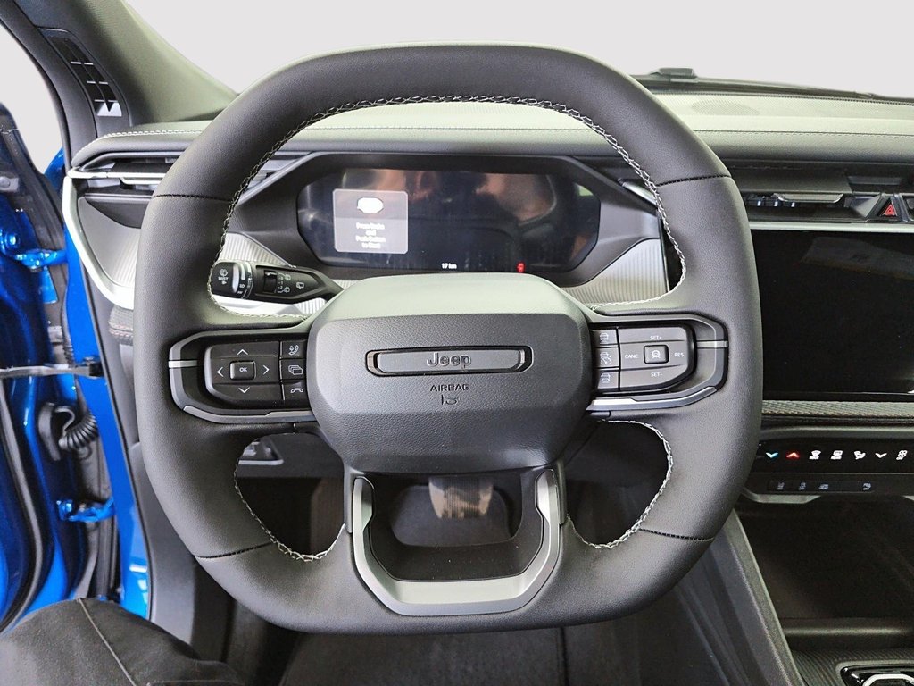 2026 Jeep Cherokee LIMITED in Sherbrooke, Quebec - 12 - w1024h768px