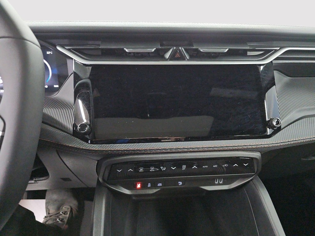 2026 Jeep Cherokee OVERLAND in Sherbrooke, Quebec - 18 - w1024h768px