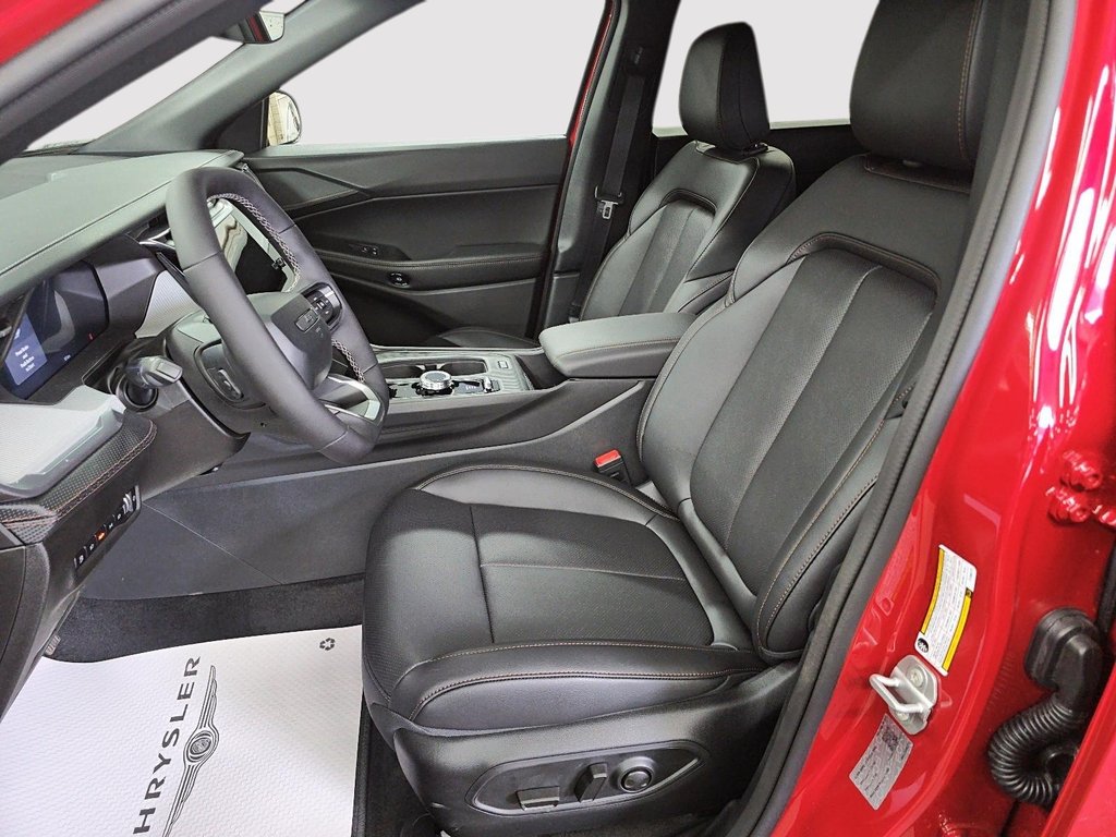 Jeep Cherokee LIMITED 2026 à St-Jean-Sur-Richelieu, Québec - 9 - w1024h768px