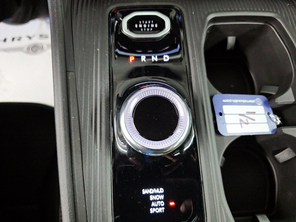 2026 Jeep Cherokee LIMITED in St-Jean-Sur-Richelieu, Quebec - 15 - w1024h768px
