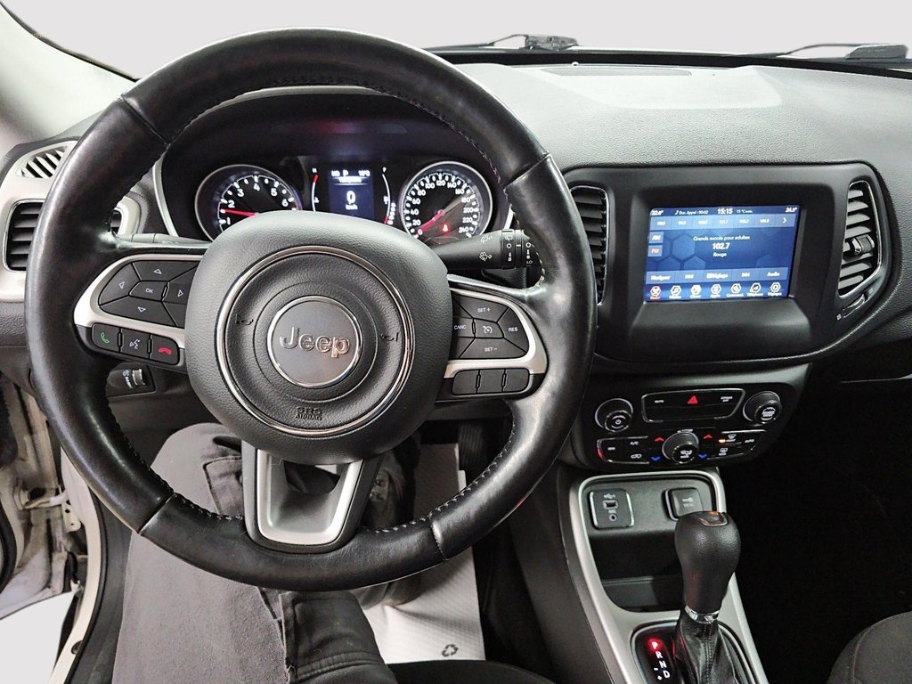 2021 Jeep Compass JEEP // SPORT // COMPASS in Sherbrooke, Quebec - 14 - w1024h768px