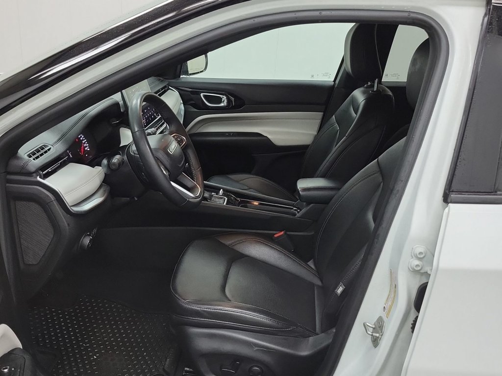 Jeep Compass LIMITED 4X4 2024 à Sherbrooke, Québec - 6 - w1024h768px