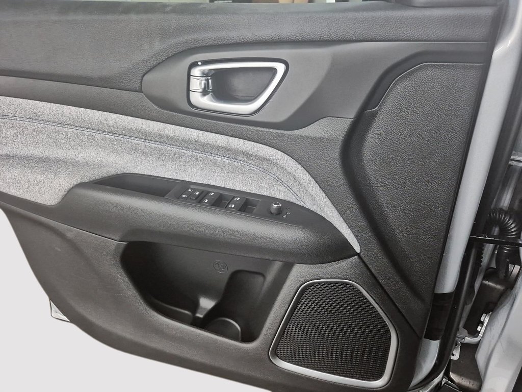 Jeep Compass NORTH 2025 à Sherbrooke, Québec - 11 - w1024h768px