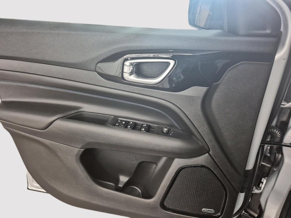 2025 Jeep COMPASS ALTITUDE in Sherbrooke, Quebec - 11 - w1024h768px