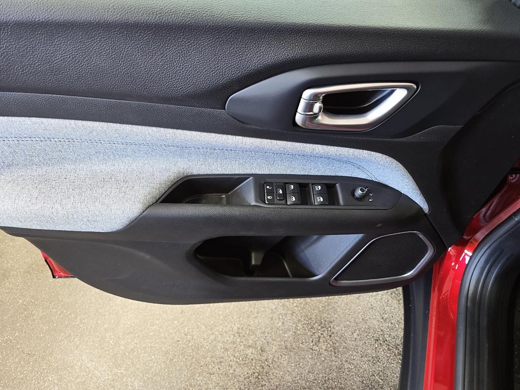 Jeep Compass NORTH 2025 à Sherbrooke, Québec - 11 - w1024h768px