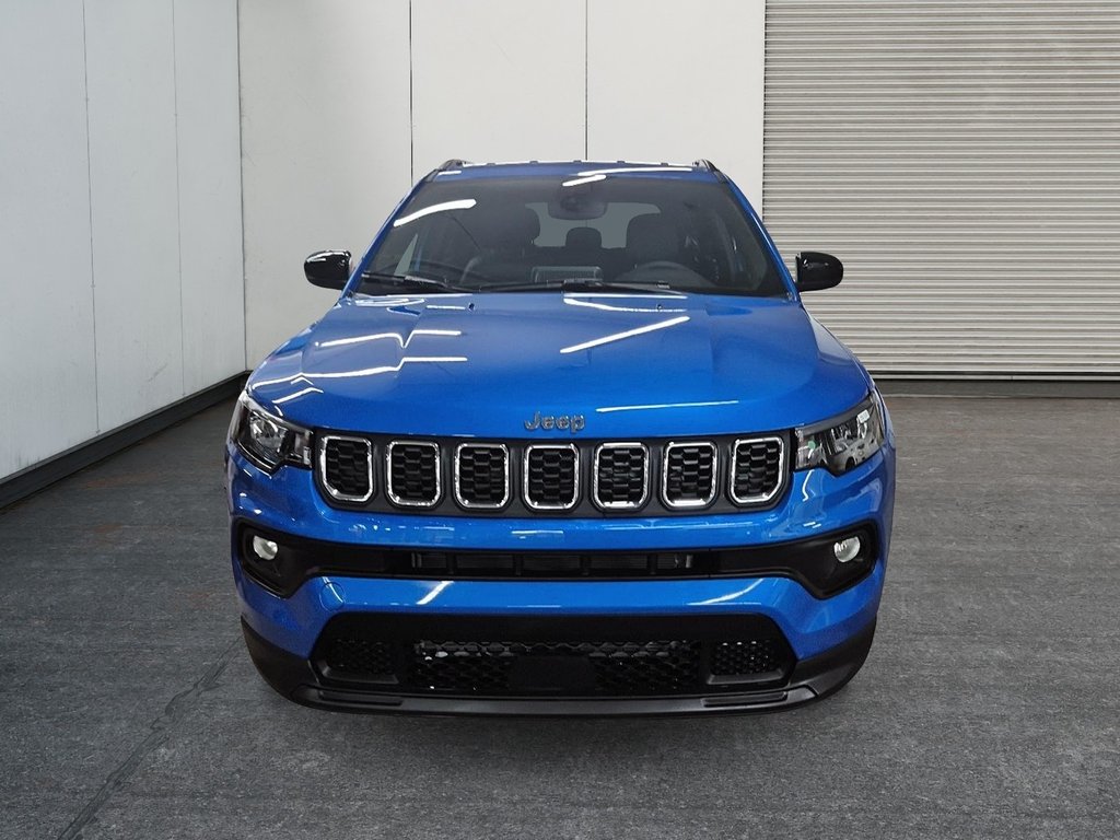 2026 Jeep Compass NORTH in St-Jean-Sur-Richelieu, Quebec - 2 - w1024h768px