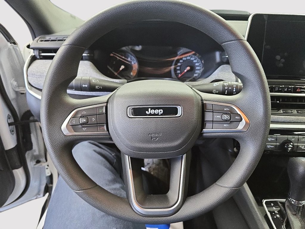 Jeep Compass NORTH 2026 à Sherbrooke, Québec - 12 - w1024h768px