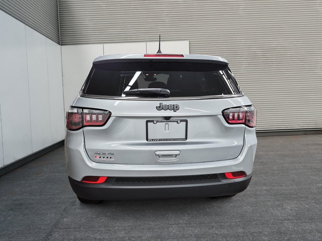 Jeep Compass SPORT 2026 à St-Jean-Sur-Richelieu, Québec - 3 - w1024h768px