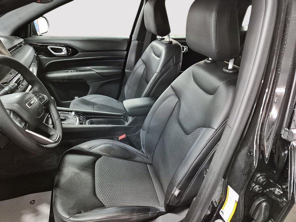 2026 Jeep Compass NORTH in Sherbrooke, Quebec - 9 - w1024h768px