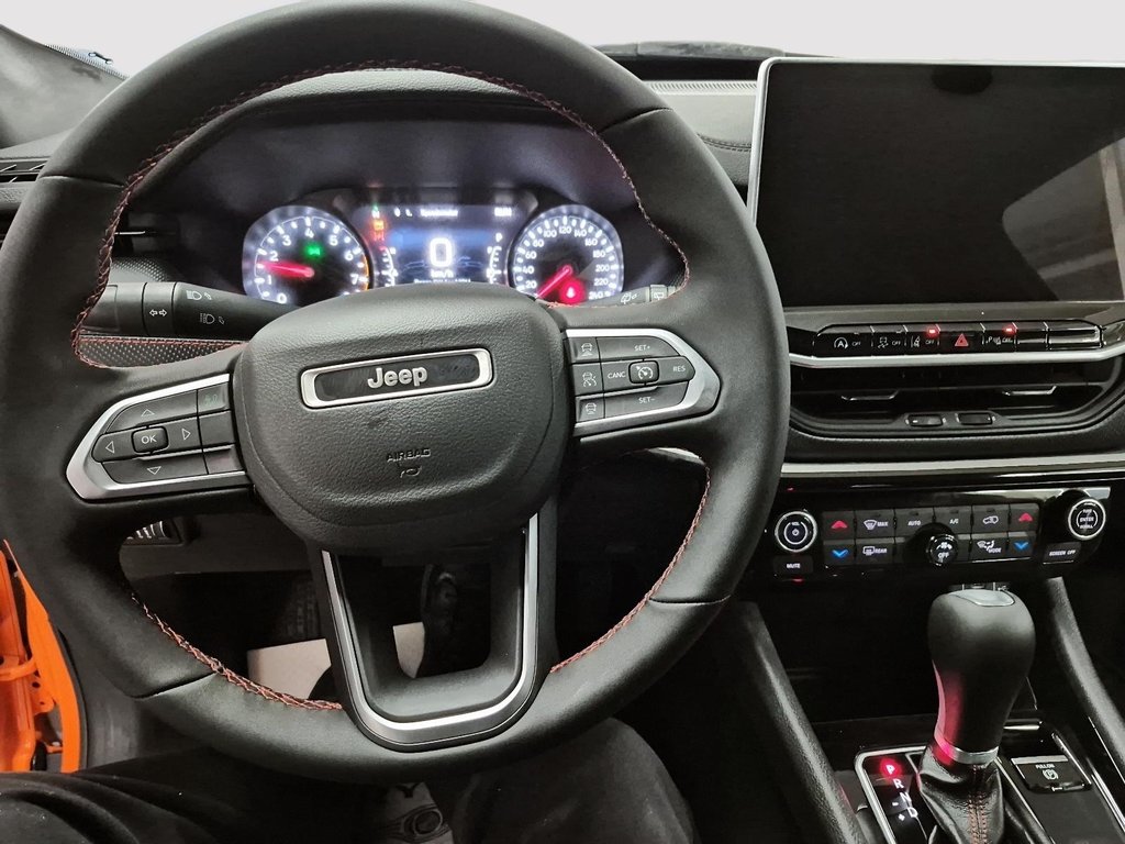 Jeep Compass TRAILHAWK 2026 à St-Jean-Sur-Richelieu, Québec - 10 - w1024h768px
